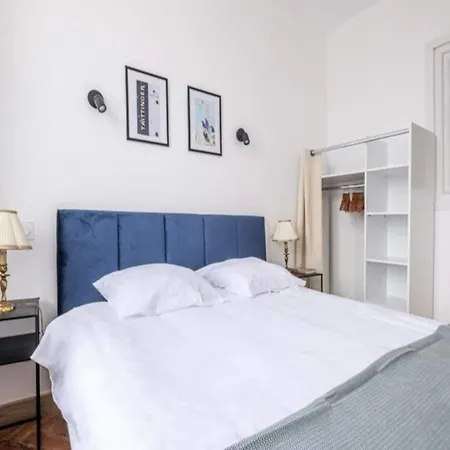 For 6 People Apartment *